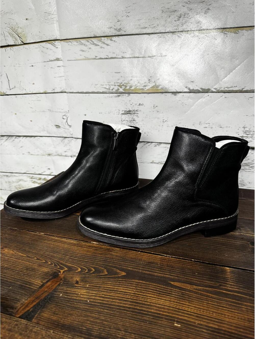 Franco Sarto Black Leather Booties NWOB Size Women's 7.5
